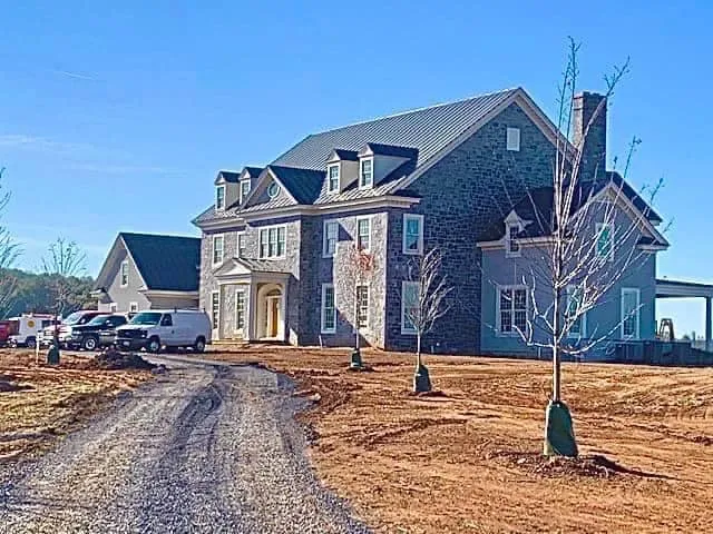 Expansive Custom Home — photograph 2