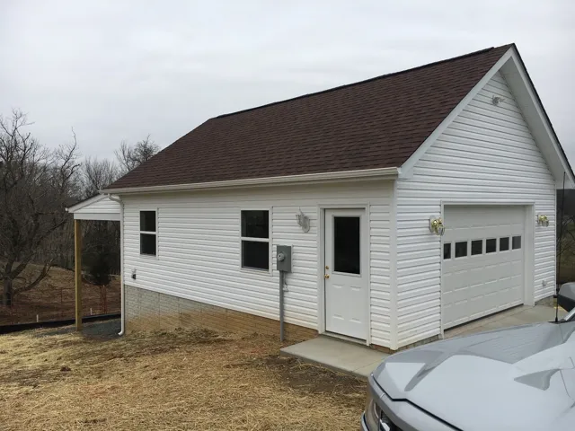 Custom Garages and Homes — photograph 3