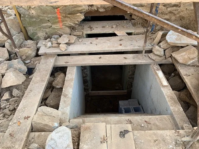 Historic Restoration: Spring House — photograph 4